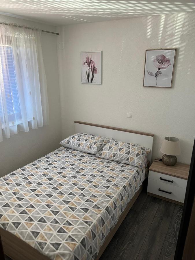 Room In Otocac Helena 外观 照片