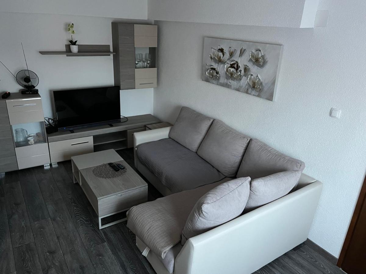 Room In Otocac Helena 外观 照片